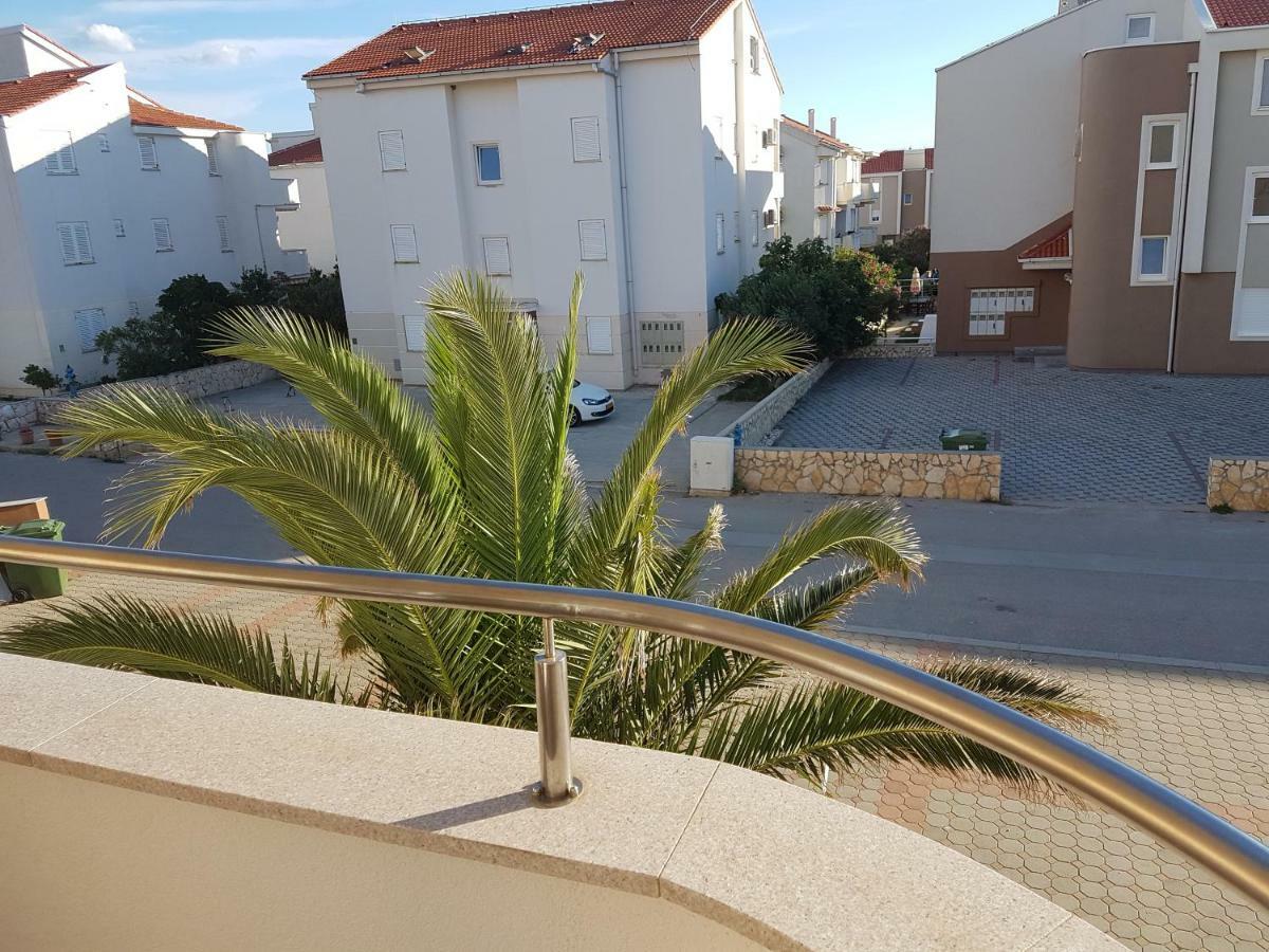 Apartment Novalja 4+2 Dış mekan fotoğraf